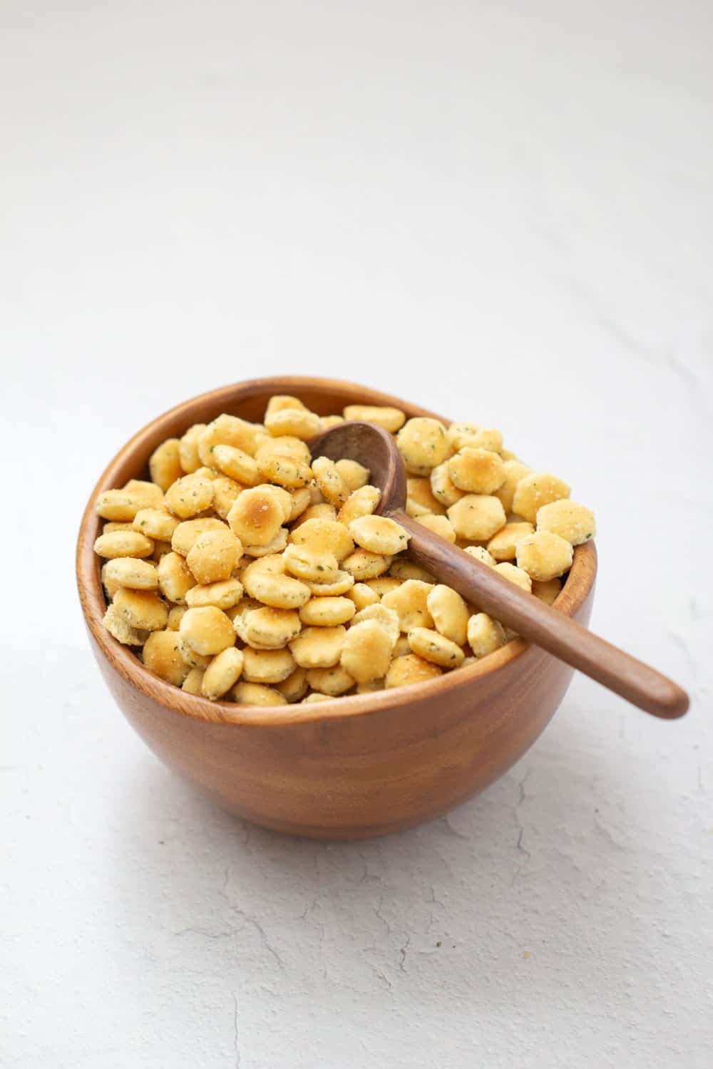 bowl of ranch oyster crackers