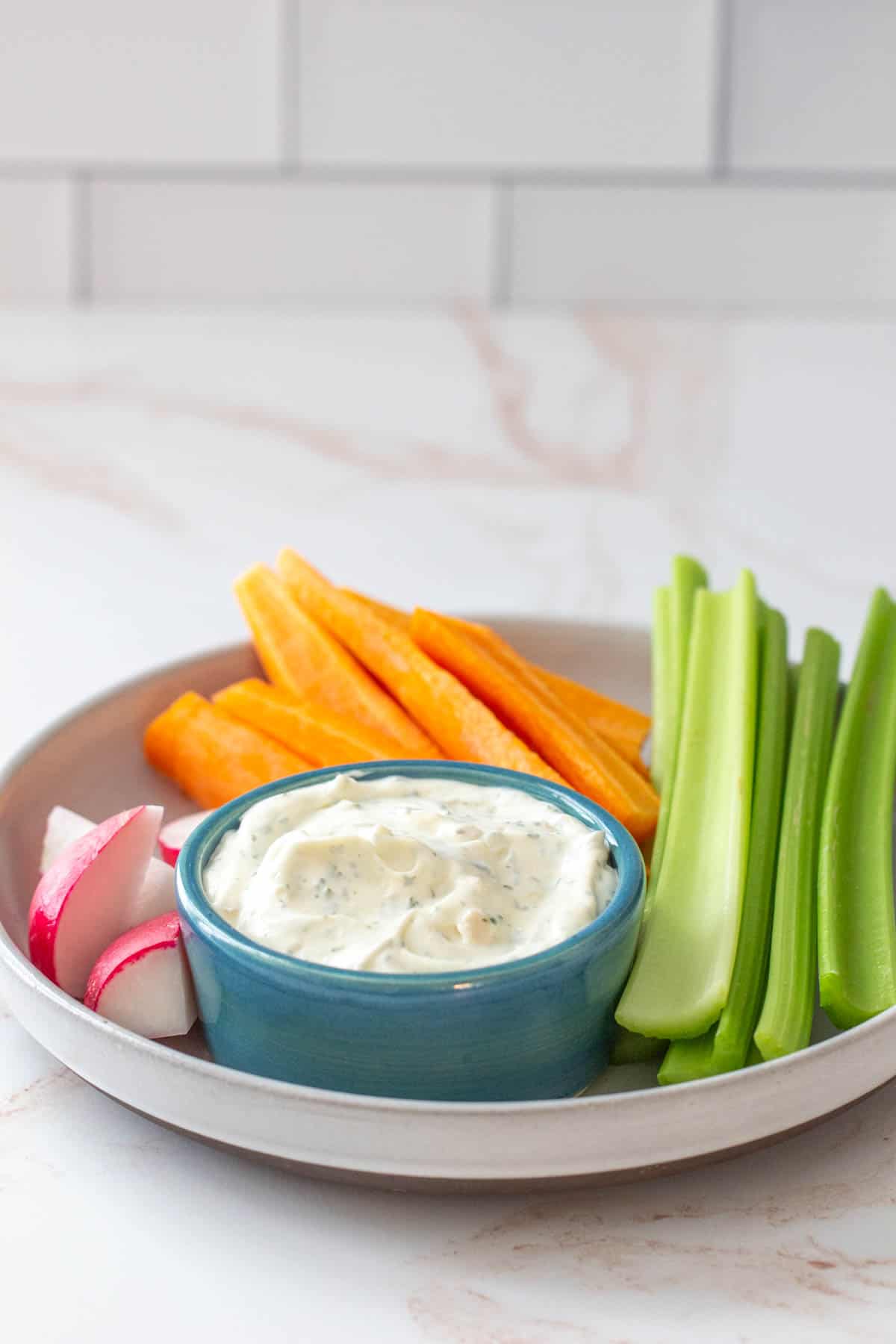 dill dip with vegetables