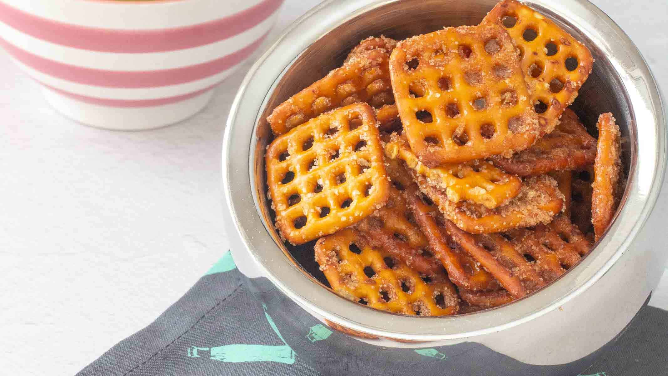 Crunchy pretzels coated in cinnamon and sugar.